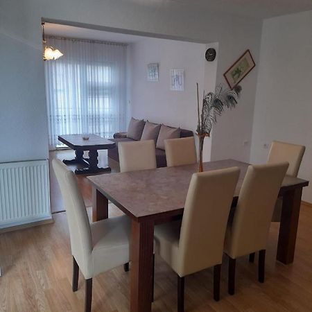 Apartman Sana Lux Apartment Sanski Most Bagian luar foto