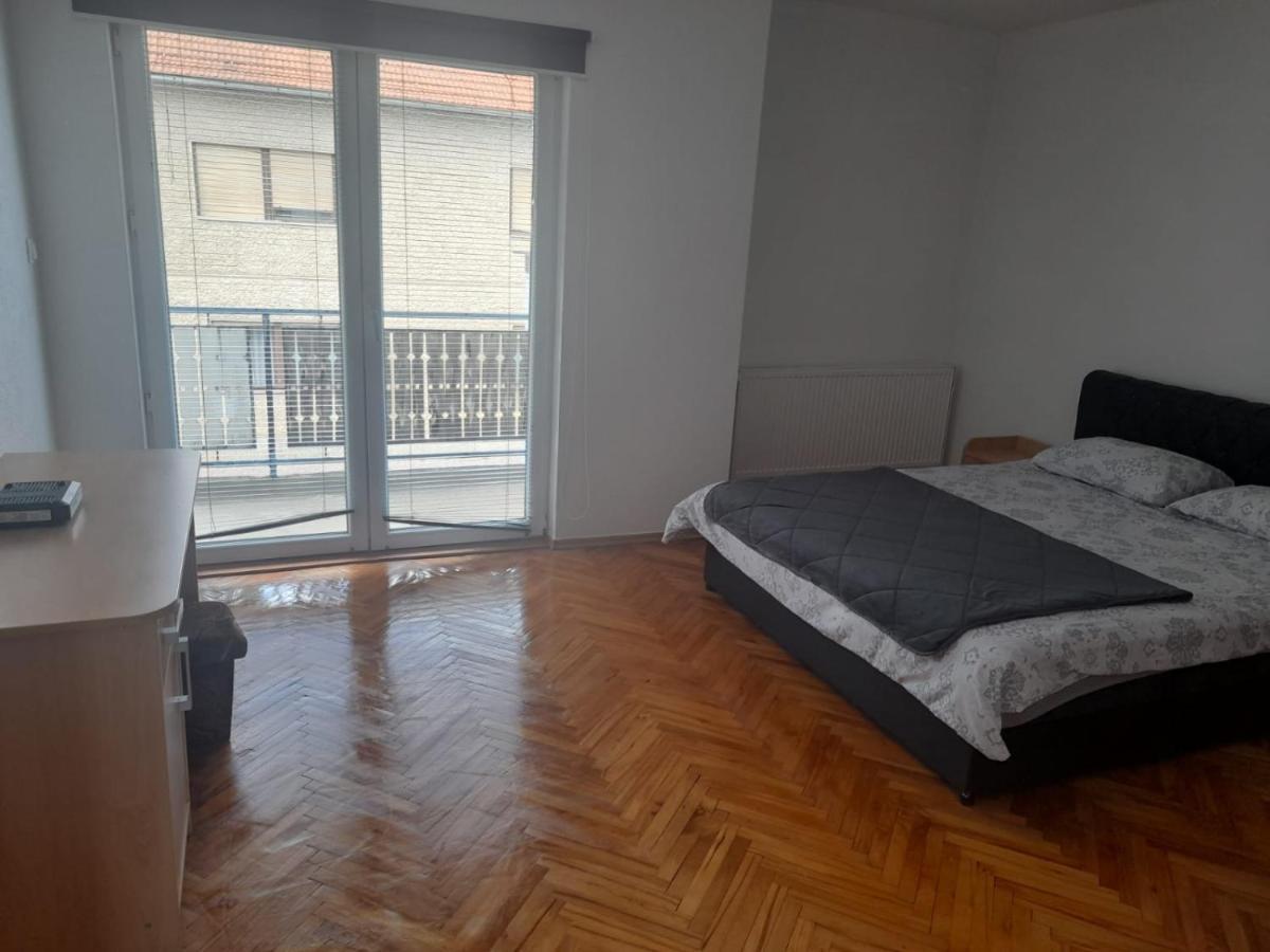 Apartman Sana Lux Apartment Sanski Most Bagian luar foto